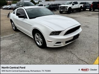 Used 2013 Ford Mustang Coupe image 1