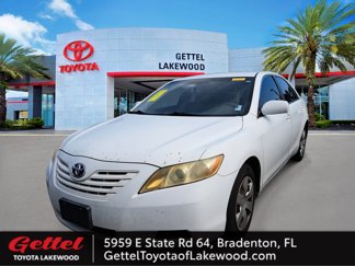Used 2009 Toyota Camry LE image 1