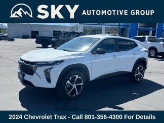Used 2024 Chevrolet Trax RS w/ Driver Confidence Package image 1