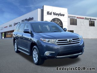 Used 2013 Toyota Highlander Plus image 1