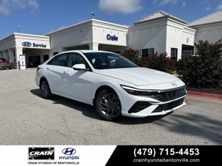 New 2024 Hyundai Elantra SEL image 1
