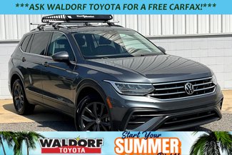 Used 2022 Volkswagen Tiguan SE image 1