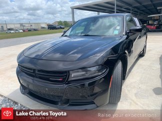 Used 2019 Dodge Charger SXT image 1