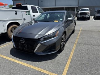 Used 2023 Nissan Altima 2.5 SL image 1