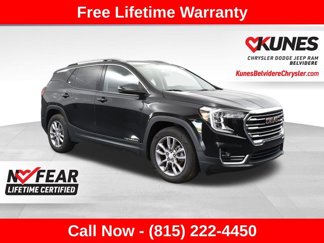 Used 2023 GMC Terrain SLT image 1