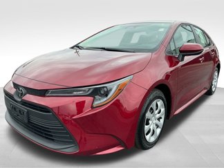 Used 2024 Toyota Corolla LE image 1