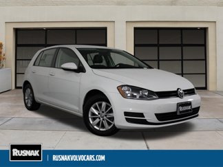 Used 2015 Volkswagen Golf S image 1