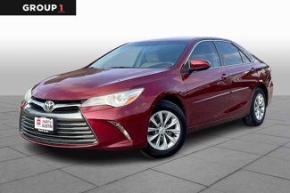 Used 2015 Toyota Camry LE image 1