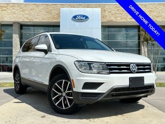 Used 2021 Volkswagen Tiguan SE image 1