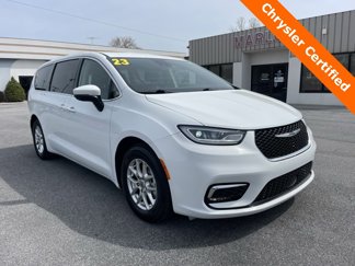 Certified 2023 Chrysler Pacifica Touring-L image 1