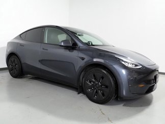 Used 2021 Tesla Model Y Long Range image 1