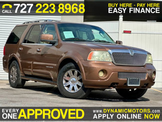 Used 2004 Lincoln Navigator 2WD image 1