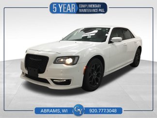 Used 2023 Chrysler 300 Touring L image 1