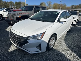 Used 2020 Hyundai Elantra SE image 1