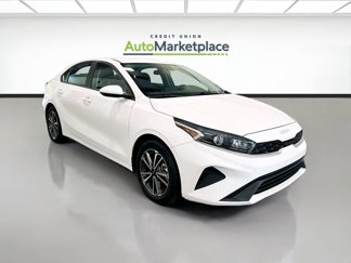 Used 2022 Kia Forte LXS image 1