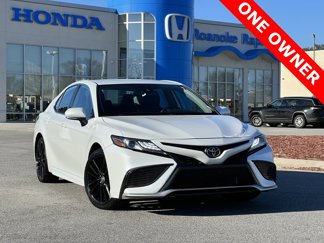 Used 2023 Toyota Camry XSE image 1