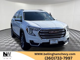 Used 2024 GMC Terrain SLT image 1
