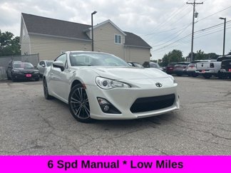 Used 2015 Scion FR-S image 1