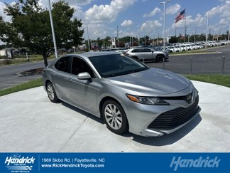 Used 2019 Toyota Camry LE image 1