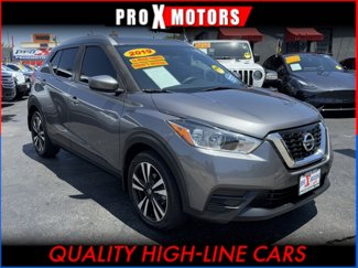 Used 2019 Nissan Kicks SV image 1