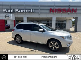 Used 2015 Nissan Pathfinder Platinum image 1