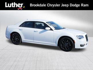 Used 2022 Chrysler 300 Touring L image 1