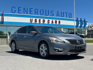Used 2015 Nissan Altima 2.5 SV image 1