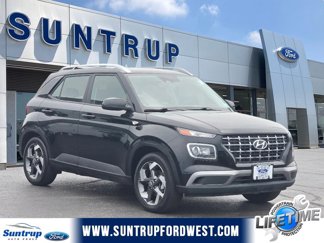 Used 2023 Hyundai Venue SEL image 1