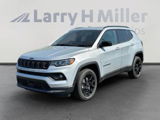New 2025 Jeep Compass Latitude image 1