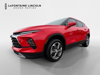 Used 2023 Chevrolet Blazer LT image 1