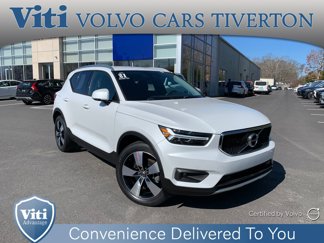 Certified 2021 Volvo XC40 T5 Momentum w/ Premium Package image 1