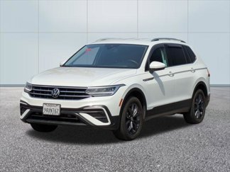 Used 2022 Volkswagen Tiguan SE image 1
