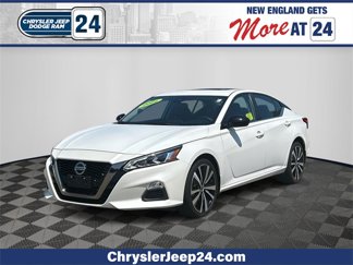 Used 2021 Nissan Altima 2.5 SR image 1