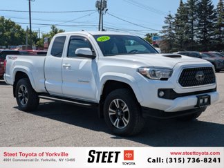 Used 2018 Toyota Tacoma TRD Sport image 1