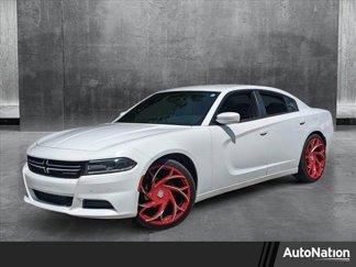 Used 2016 Dodge Charger SE image 1