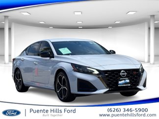 Used 2024 Nissan Altima 2.5 SR image 1