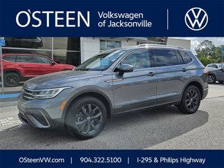 Used 2024 Volkswagen Tiguan SE image 1