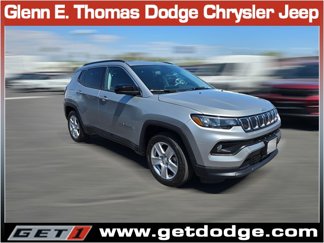 Certified 2022 Jeep Compass Latitude image 1