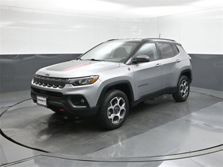 Used 2022 Jeep Compass Trailhawk image 1