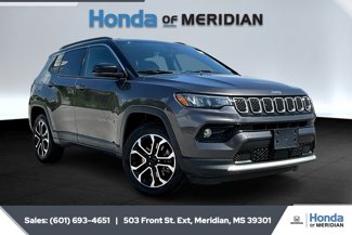 Used 2023 Jeep Compass Limited image 1