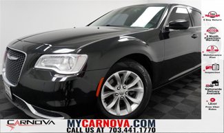 Used 2015 Chrysler 300 Limited image 1