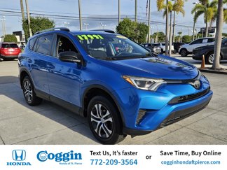 Used 2017 Toyota RAV4 LE image 1