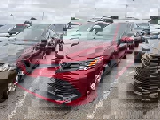Used 2019 Toyota Camry LE image 1