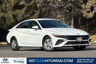 New 2025 Hyundai Elantra SE image 1