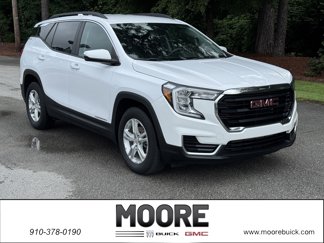 Used 2022 GMC Terrain SLE w/ Driver Convenience Package image 1