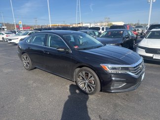 Used 2020 Volkswagen Passat 2.0T SEL image 1