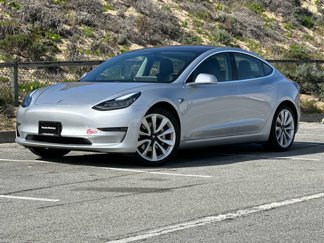 Used 2018 Tesla Model 3 Mid Range image 1