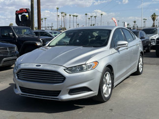 Used 2015 Ford Fusion SE image 1