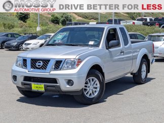 Used 2017 Nissan Frontier SV image 1
