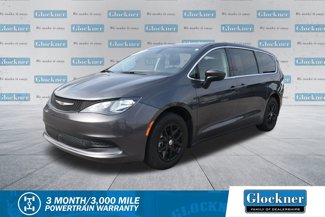 Used 2022 Chrysler Voyager LX image 1